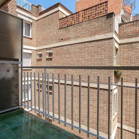 شقة Live Like A Local In Bcn برشلونة المظهر الخارجي الصورة