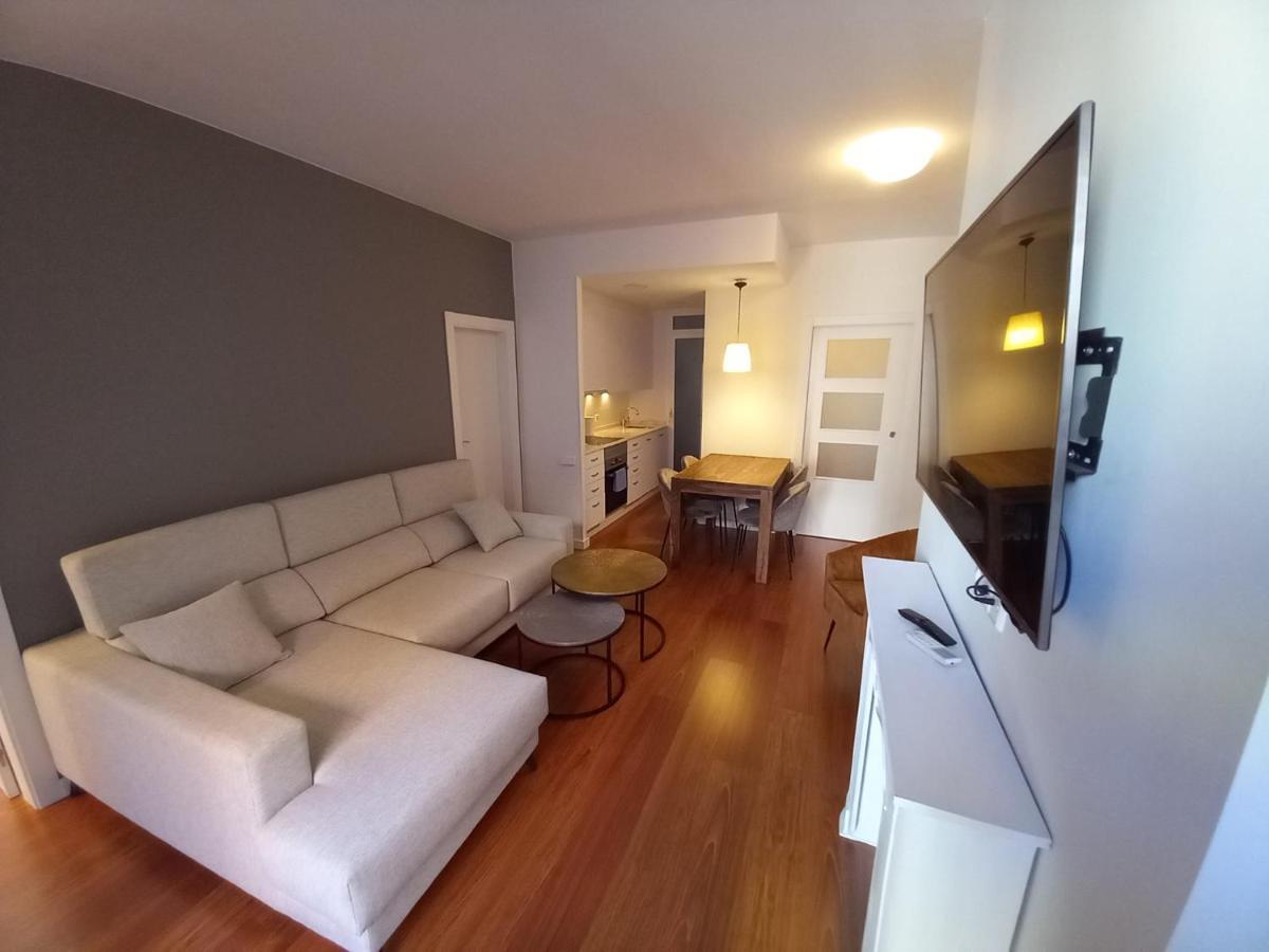 شقة Live Like A Local In Bcn برشلونة المظهر الخارجي الصورة